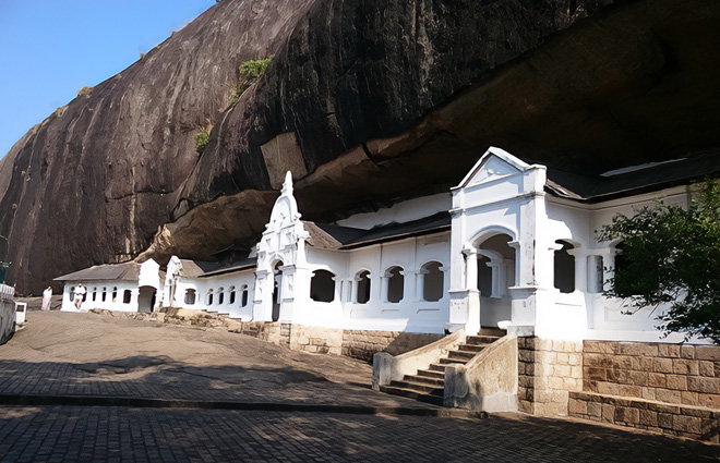 Visit Dambulla Cave Temple